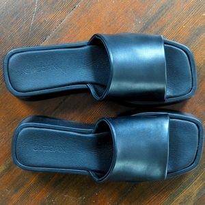 Alohas Janice Black Sandals 